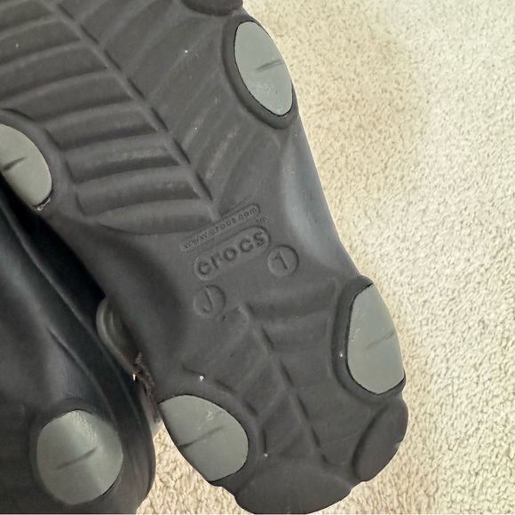 CROCS Kids Black Sandals with Fun Charms - Picture 6 of 6